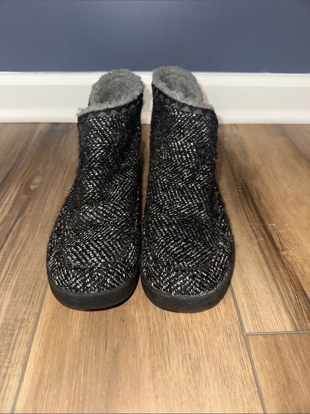 Sanuk Women's Black Herringbone Slip-On Bootie